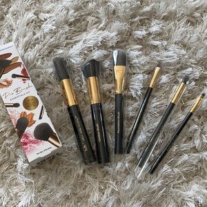 New Billion Dollar Pro Brush Kit